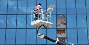 Top Reasons To Do Commercial Glass Repair As Soon As Possible